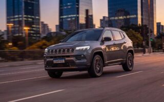 Jeep Compass 2027 híbrido reduz consumo em até 11%