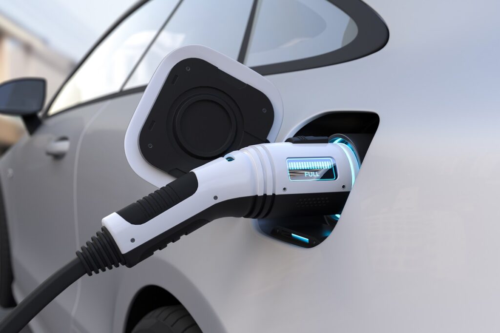 Custo por km de carro elétrico pode ser 77% menor