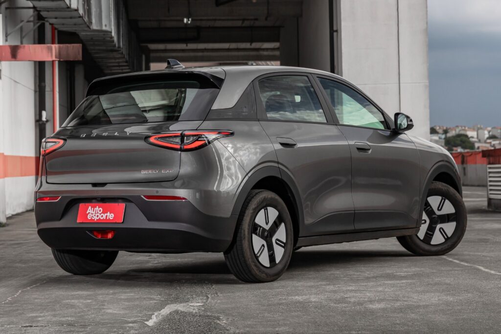 Geely EX2: preços das versões sobem até R$ 1.000