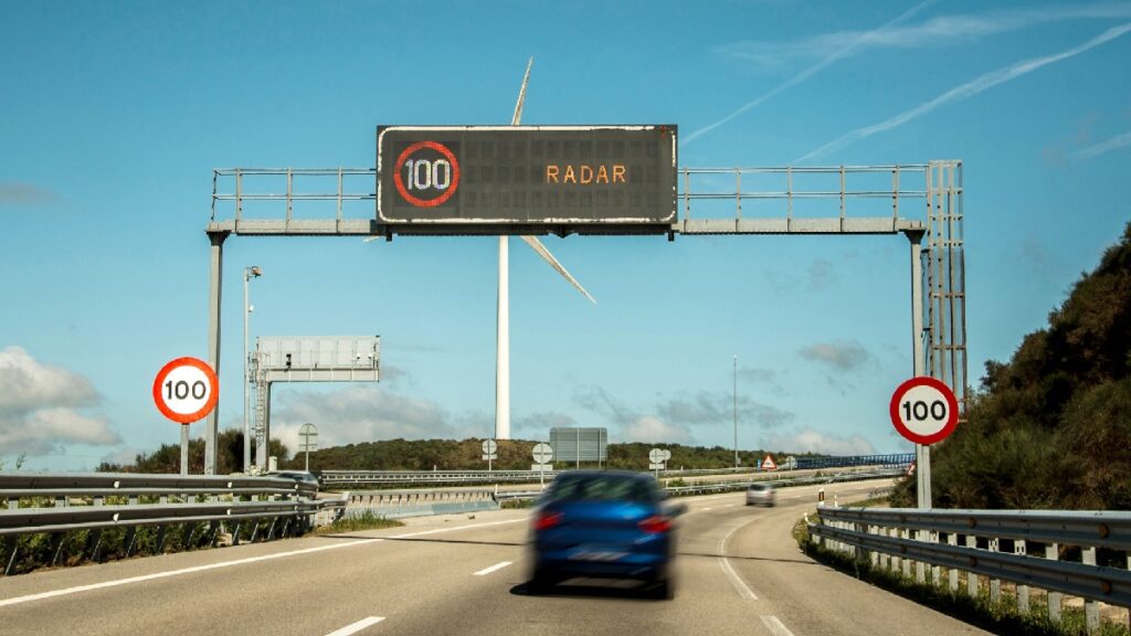 Radares em rodovia do Paraná reduzem acidentes em até 70%