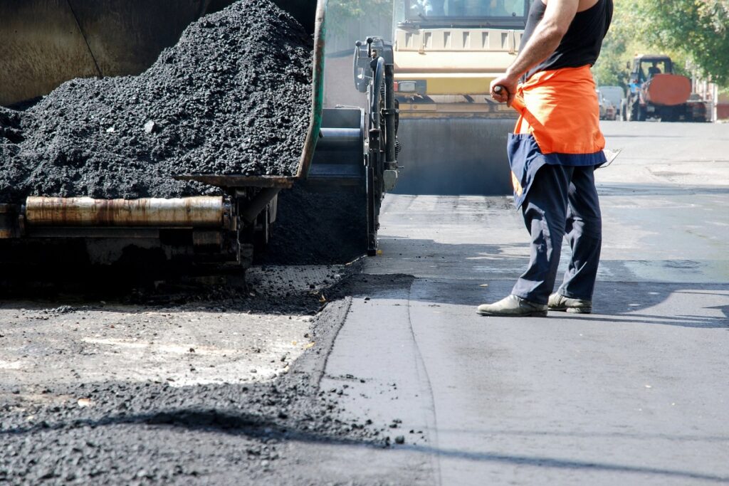 Reciclagem de asfalto reduz interdições e acelera obras