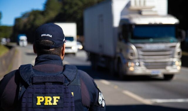 Mortes em acidentes com caminhões sobem em rodovias federais