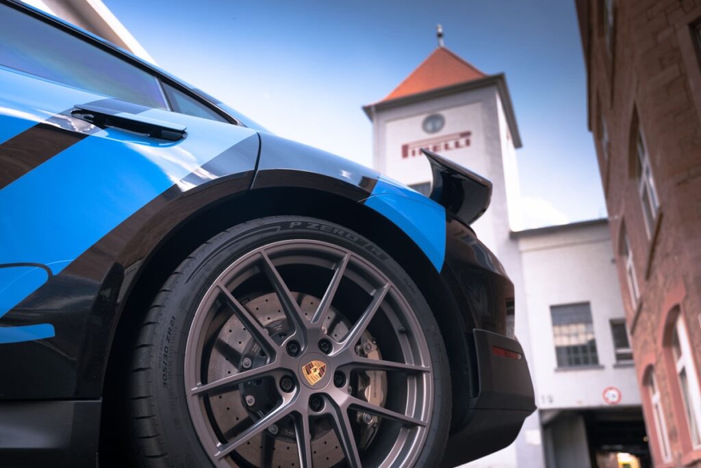 Tuning de segurança veicular: riscos de rodas e pneus